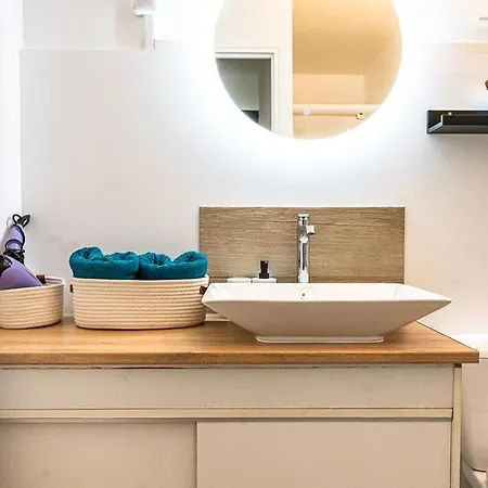 Apartman Cocooning 2 Etoiles I Wifi I Clim I 7min A Pied Fréjus